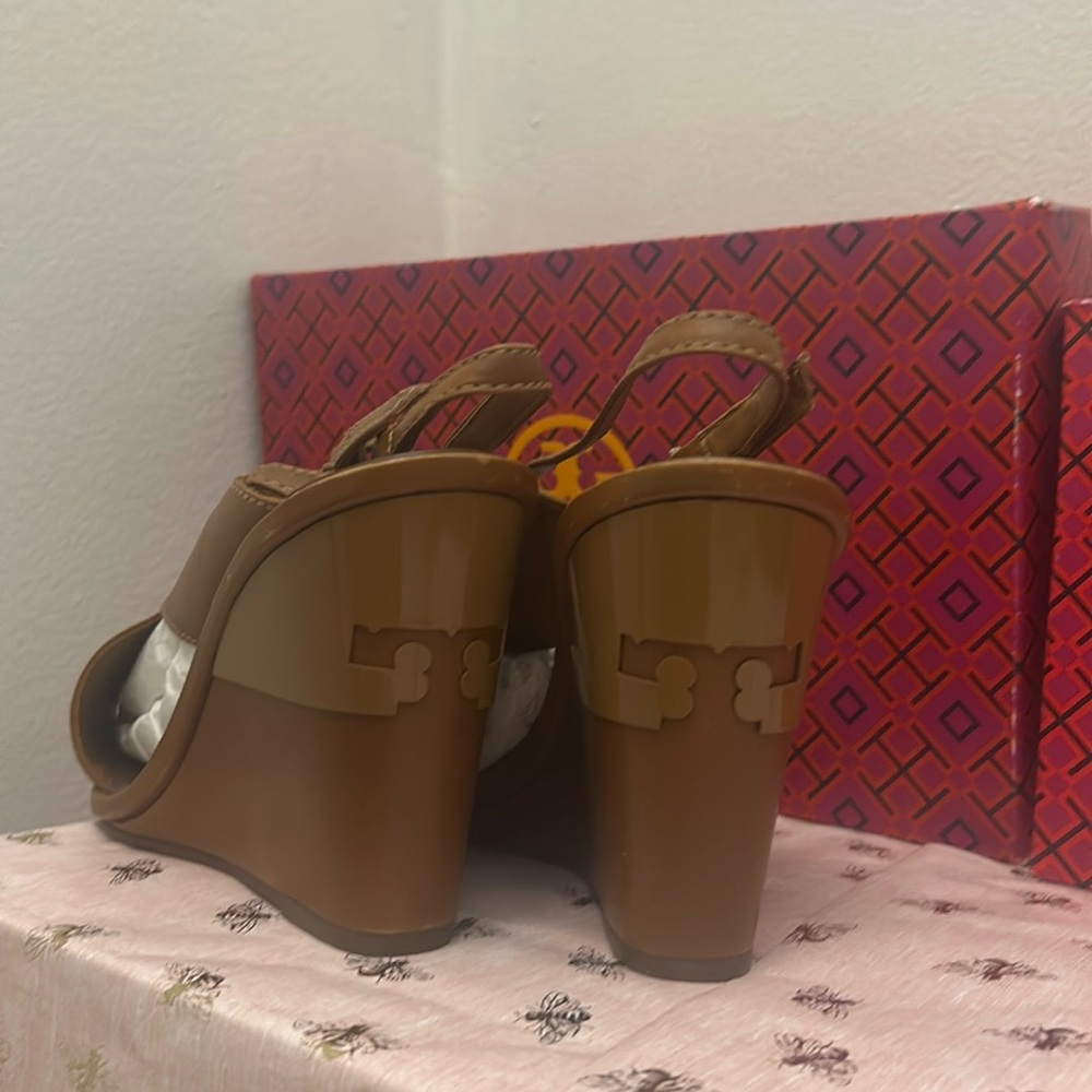 Tory Burch Gabrielle Wedge Sandals LIKE NEW